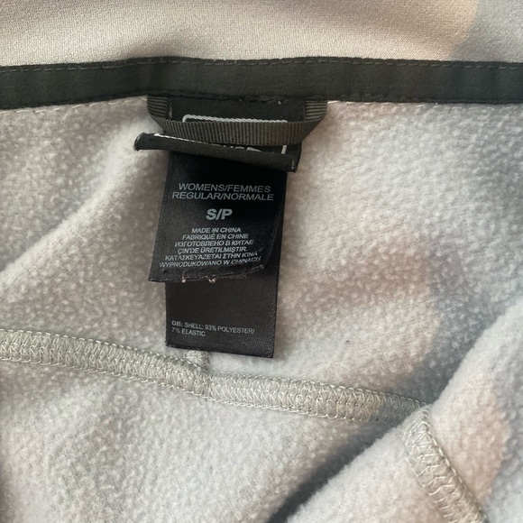North Face Warm Half Zip - Picture 5 of 5